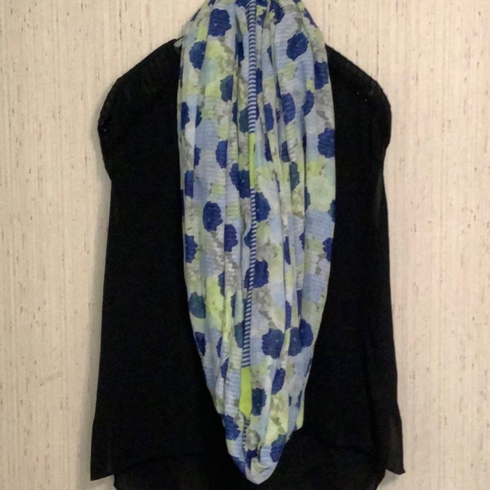 Reversible infinity scarf.  Add color to any solid color top.